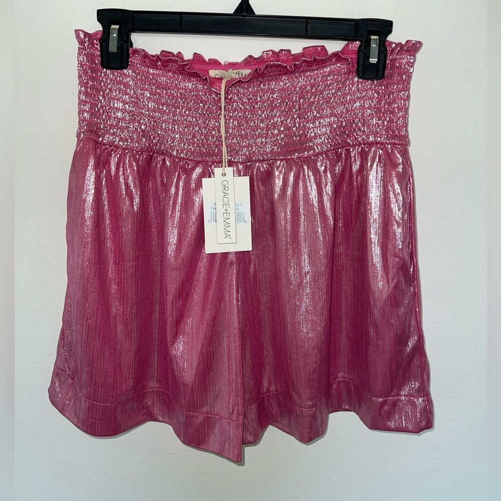 NWT Shimmering Pink Women's Skorts